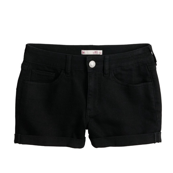 New SO Low Rise Shortie Black Shorts Stretch Size 17/33W - Picture 3 of 7